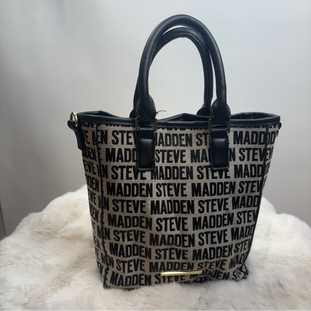 Steve Madden handbag.